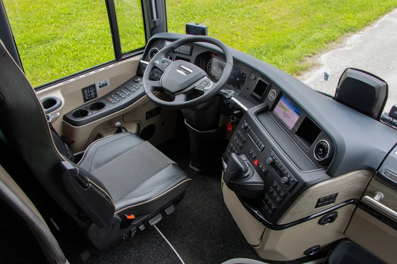 Neoplan / Bild 3